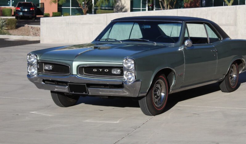 
								1966 PONTIAC GTO full									