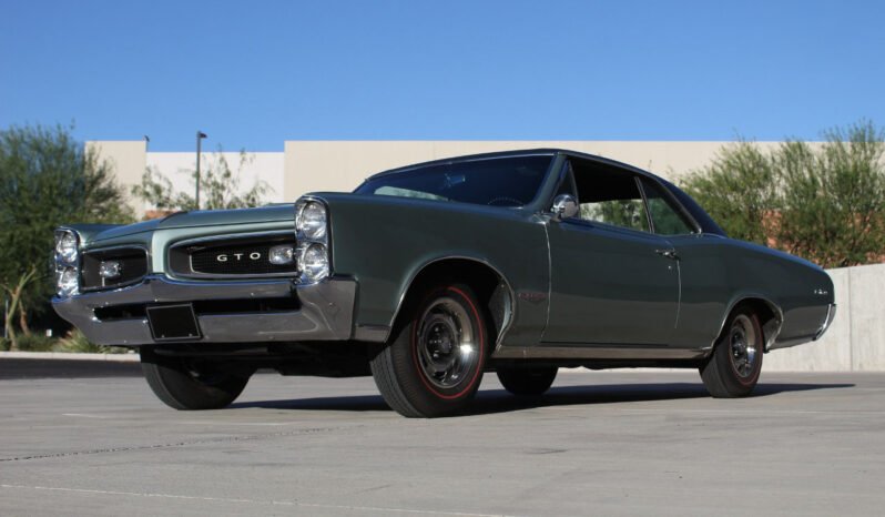 
								1966 PONTIAC GTO full									