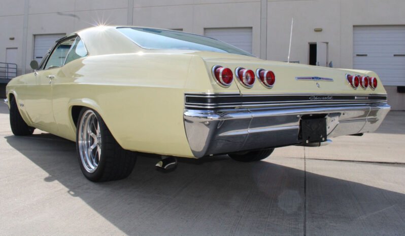 
								1965 CHEVROLET IMPALA full									