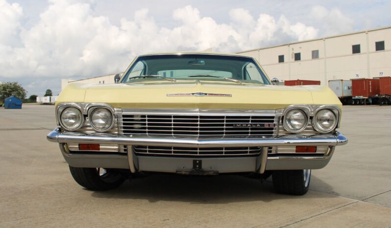 
								1965 CHEVROLET IMPALA full									